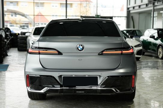 BMW Seria 7 740d xDrive M Sport