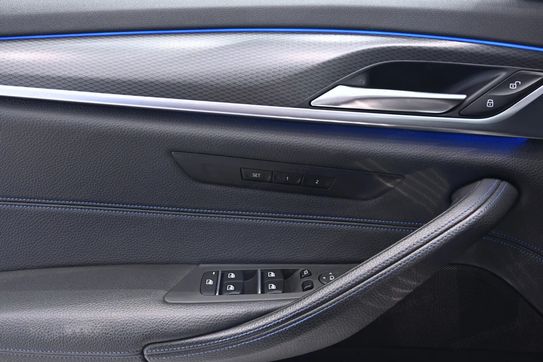 BMW Seria 5 520d xDrive M Sport