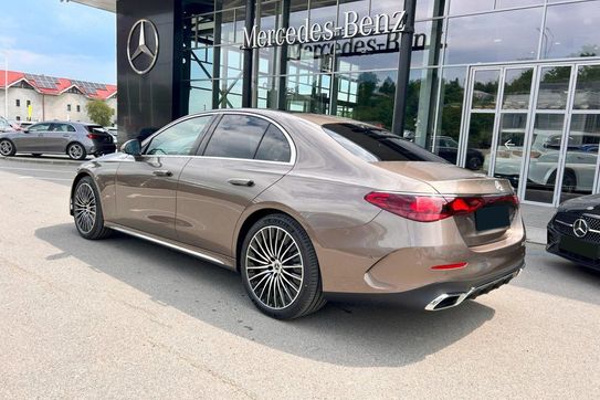 Mercedes E Klasa 200  4-Matic AMG