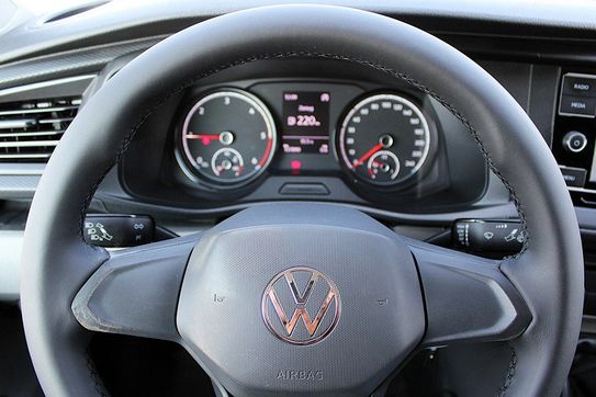 Volkswagen Transporter L2H1