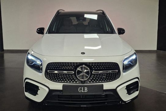 Mercedes GLB 200 AMG Line