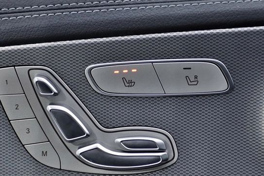 Mercedes E Klasa E 220 d 4-Matic AMG/Avantgarde