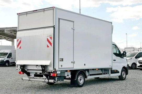 Renault Master L3 Kontener 8EP + Winda