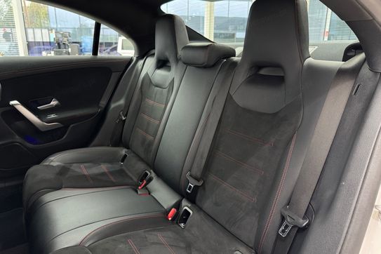 Mercedes CLA 200 AMG Line