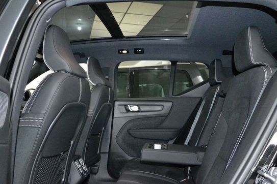 Volvo XC40 B4 Ultra Black Edition