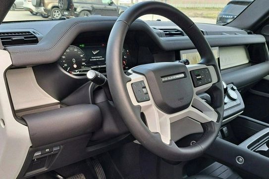 Land Rover Defender 90 P400 SE