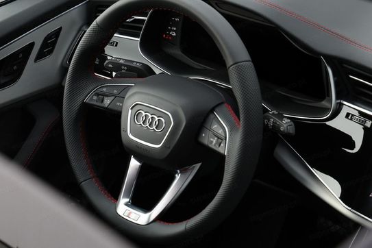 Audi Q7 50 TDI quattro S Line