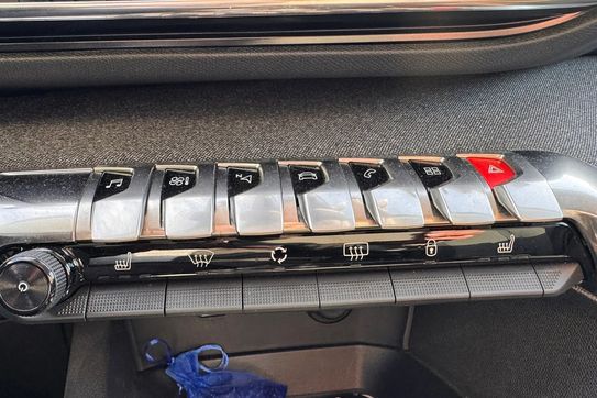 Peugeot 3008 1.2 PureTech Allure Pack S&S EAT8