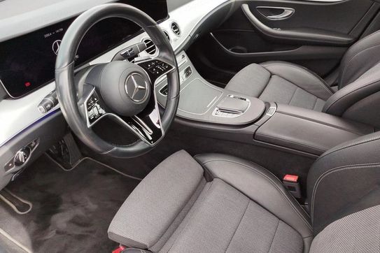 Mercedes E Klasa 220 d Avantgarde