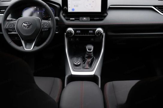 Toyota RAV4 Dynamic 2.5 Hybrid Dynamic Force Plug-in