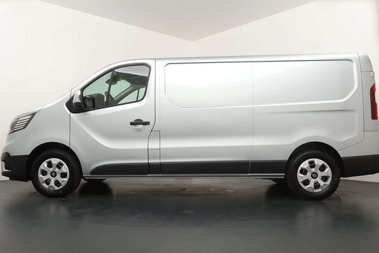 Renault Trafic L2H1 Extra AT9
