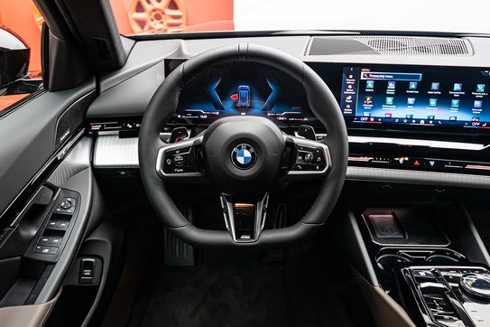 BMW Seria 5 Touring 520d xDrive M Sport