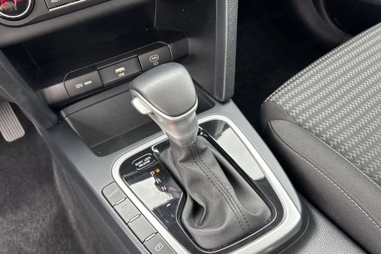 Kia Ceed M 1.5 T-GDI  DCT