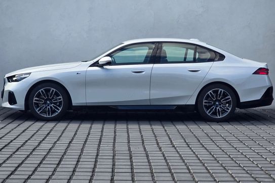 BMW Seria 5 520d xDrive mHEV M Sport aut
