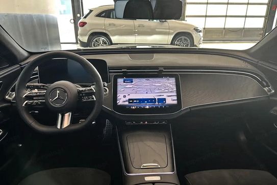 Mercedes Klasa E 200 AMG