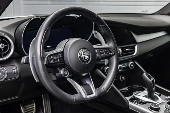 Alfa Romeo Giulia Turbo Veloce Q4 aut