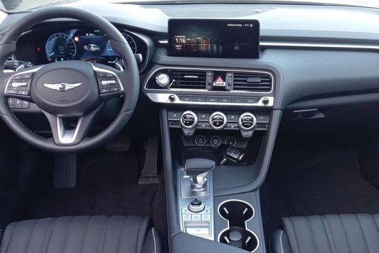 Genesis G70 Shooting Brake G70 2.0T Plus 8AT AWD