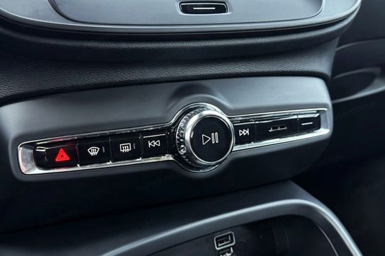 Volvo XC40 T3 Momentum Core aut