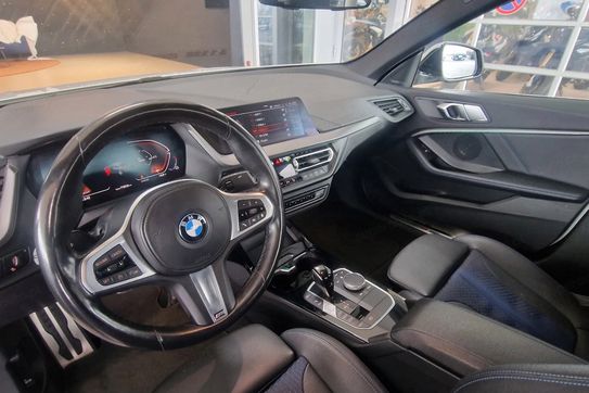 BMW Seria 2 Gran Coupe 218i M Sport