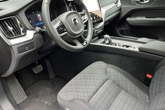 Volvo XC60 B5 B AWD Core