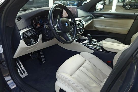 BMW Seria 6 640i mHEV sport-aut