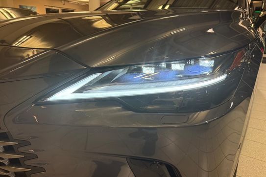 Lexus RX 450h+ Omotenashi 2.5 Hybrid Plug-in