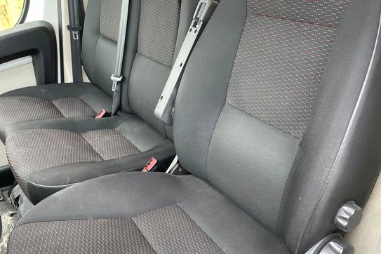 Peugeot Boxer 2.2 BlueHDi L3H2