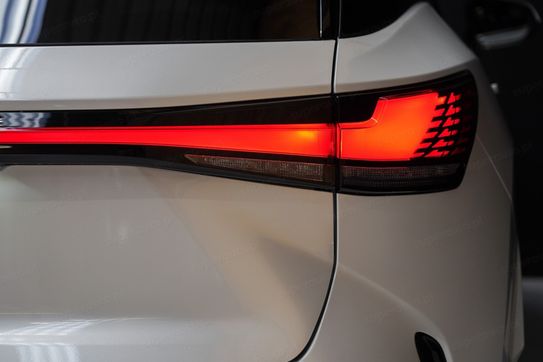 Lexus RX 450h+ Omotenashi 2.5 Hybrid Plug-in