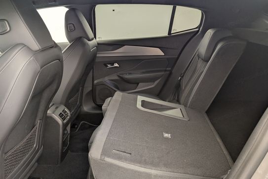 Peugeot 408 GT 1.2 mHEV e-DCS6