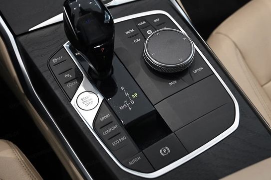 BMW Seria 3 Touring 330i xDrive Luxury Line