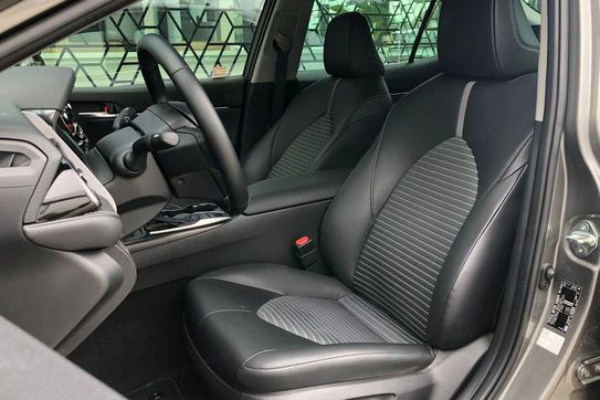 Toyota Camry 2.5 Hybrid Prestige