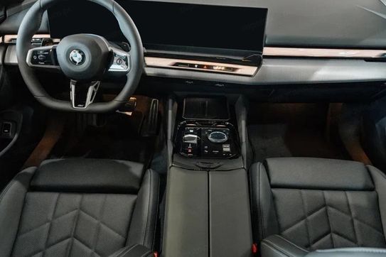 BMW Seria 5 520d xDrive M Sport