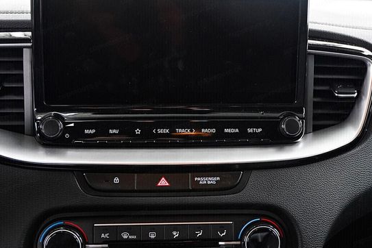 Kia Ceed 1.5 T-GDI Business Line DCT