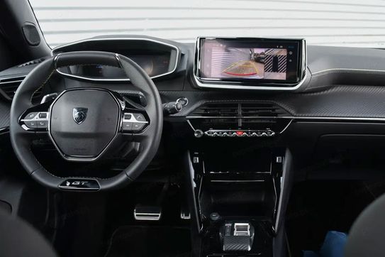 Peugeot 2008 GT e-DCS 1.2 mHEV