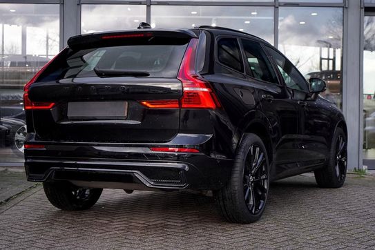 Volvo XC60 B5 B AWD Ultra Black Edition