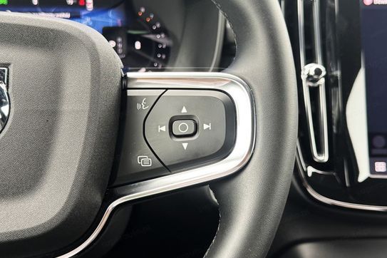 Volvo XC40 B3 Plus Dark