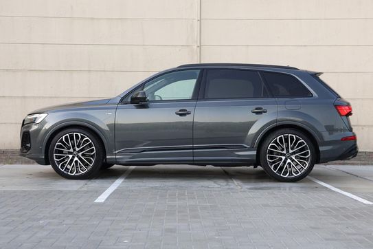 Audi Q7 55 TFSI e quattro S Line