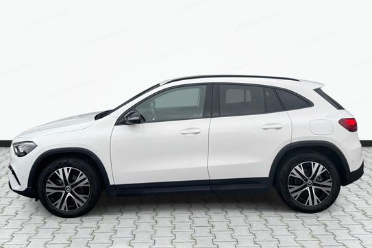 Mercedes GLA 200 Progressive