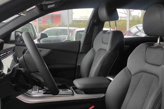 Audi Q8 45 TDI mHEV quattro Tiptronic