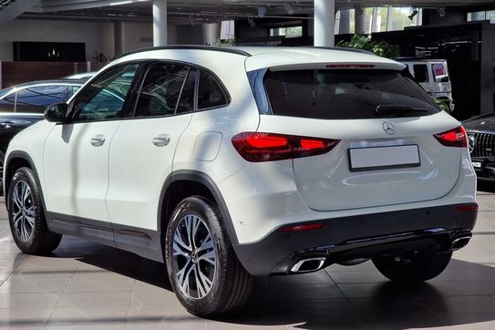 Mercedes GLA 200 Progressive