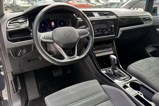 Volkswagen Touran Highline 1.5 TSI DSG