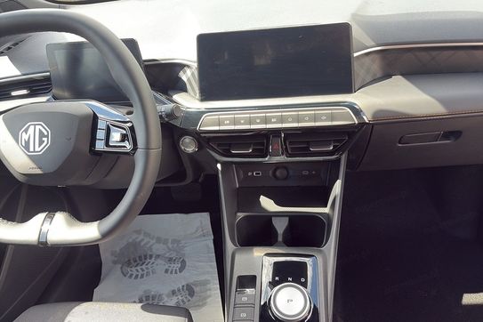 MG 3 Exclusive 1.5 Hybrid+ AT