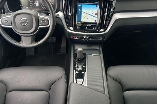Volvo V60 B4 B Momentum Pro