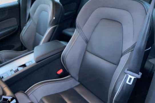 Volvo XC60 B5 B AWD Plus Dark