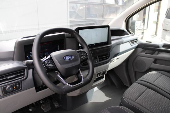 Ford Transit Custom 2.5 PHEV 320 L2H1 Trend