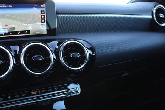 Mercedes CLA 200 d Progressive 8G-DCT