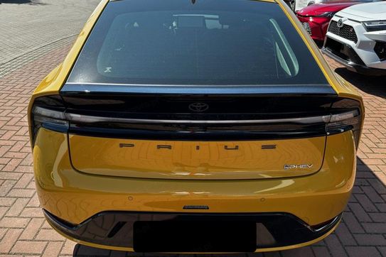 Toyota Prius Prestige 2.0 Hybrid Plug-in
