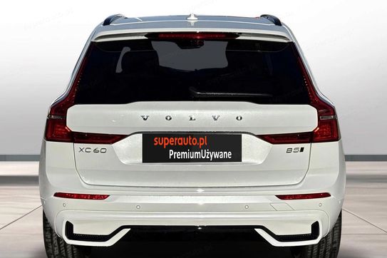 Volvo XC60 B5 B AWD Plus Dark