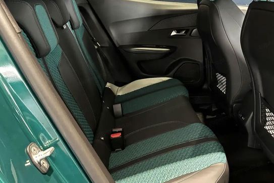 Peugeot 2008 Envy e-DCS6 PureTech mHEV