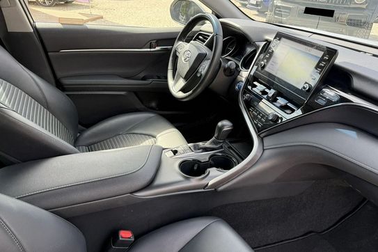 Toyota Camry Hybrid Prestige
